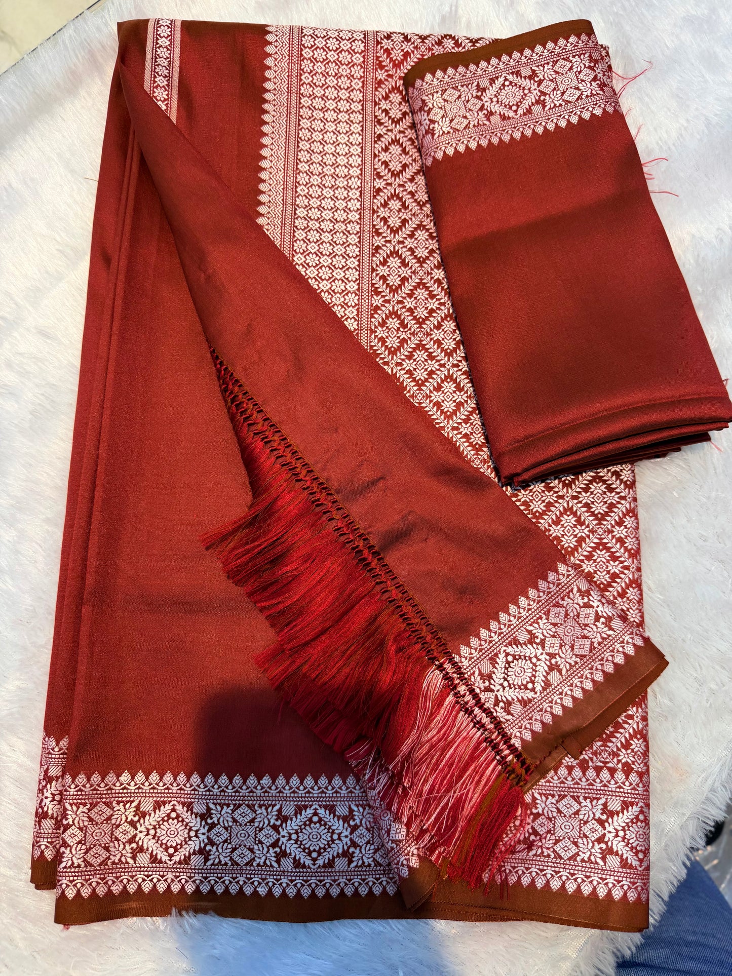 🧡 New Arrival: Rust & White Semi-Khor Lah Dep Thain 🧡