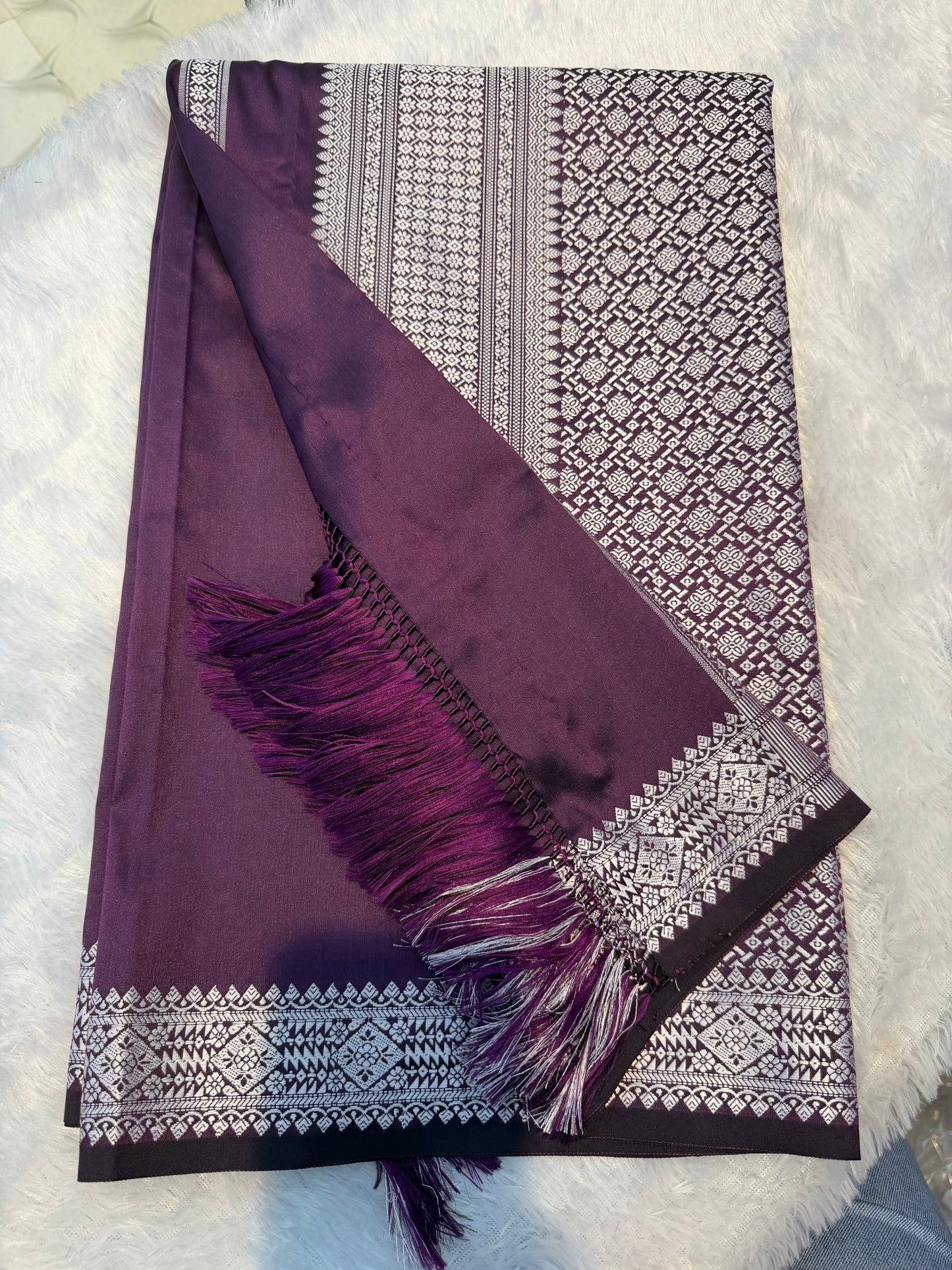Royal Purple Semi-Khor Lah Dep Thain – Intricate Woven Textile
D
