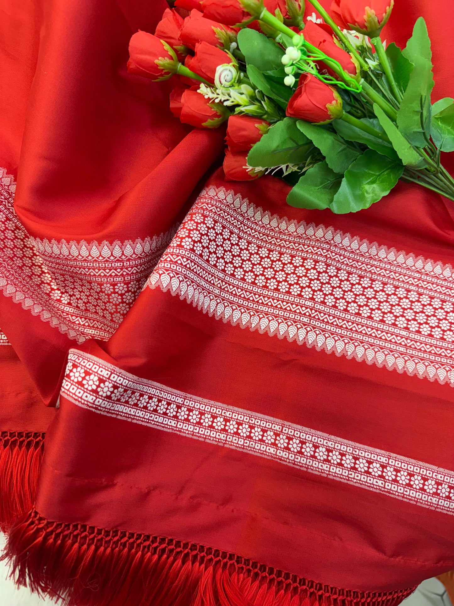 Dhara od beautiful colours with blouse the fabric is soo soft, comfortable and washable!