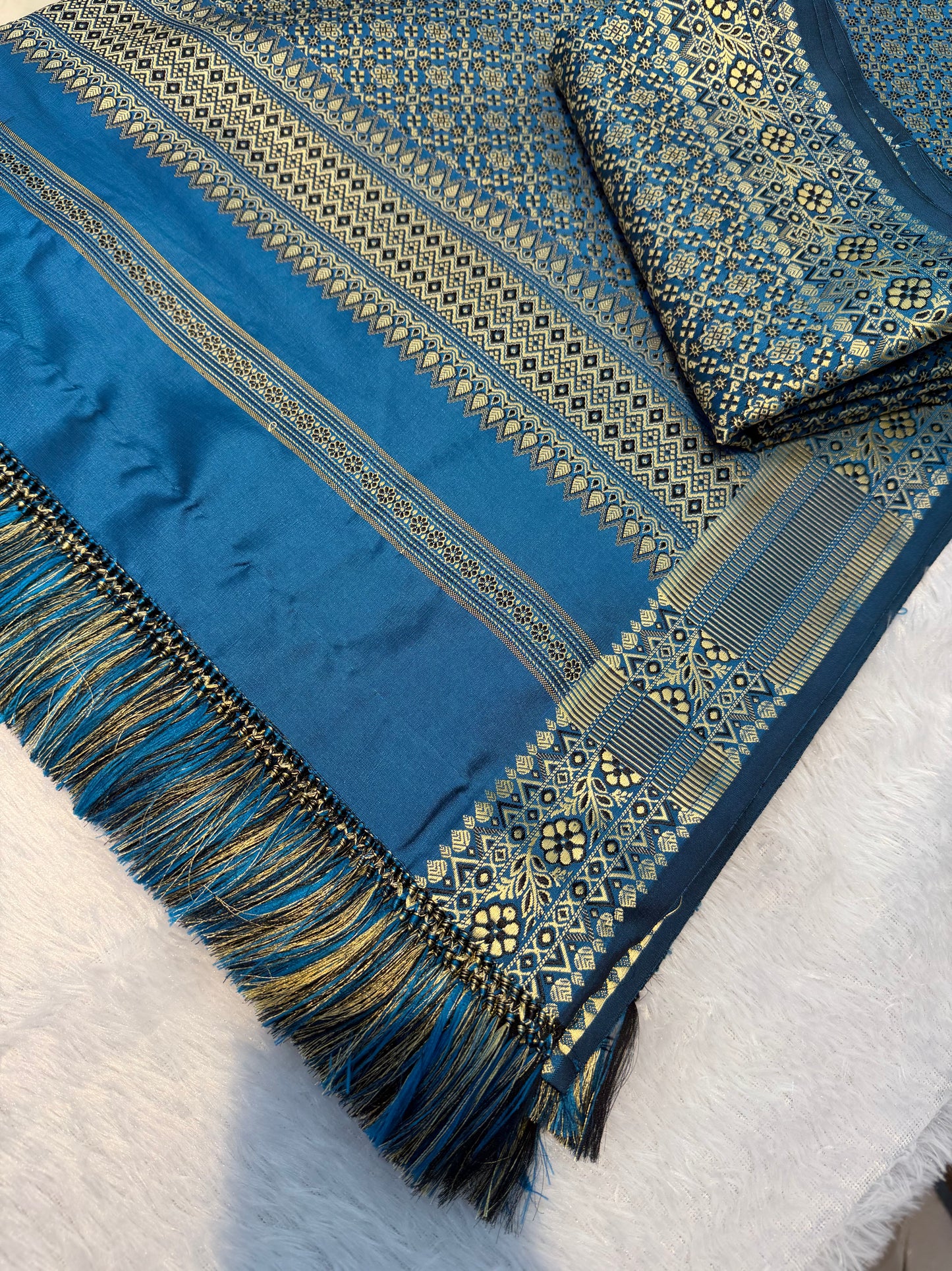 🦚 Premium Multi Full Khor: The Ultimate Peacock & Gold Weave 🦚