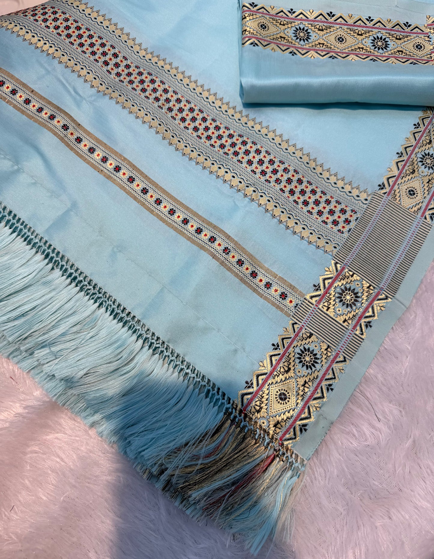 Delight Dhara lah dep thain: Celestial Silk-Sheen Textile with Traditional Geometric Weave