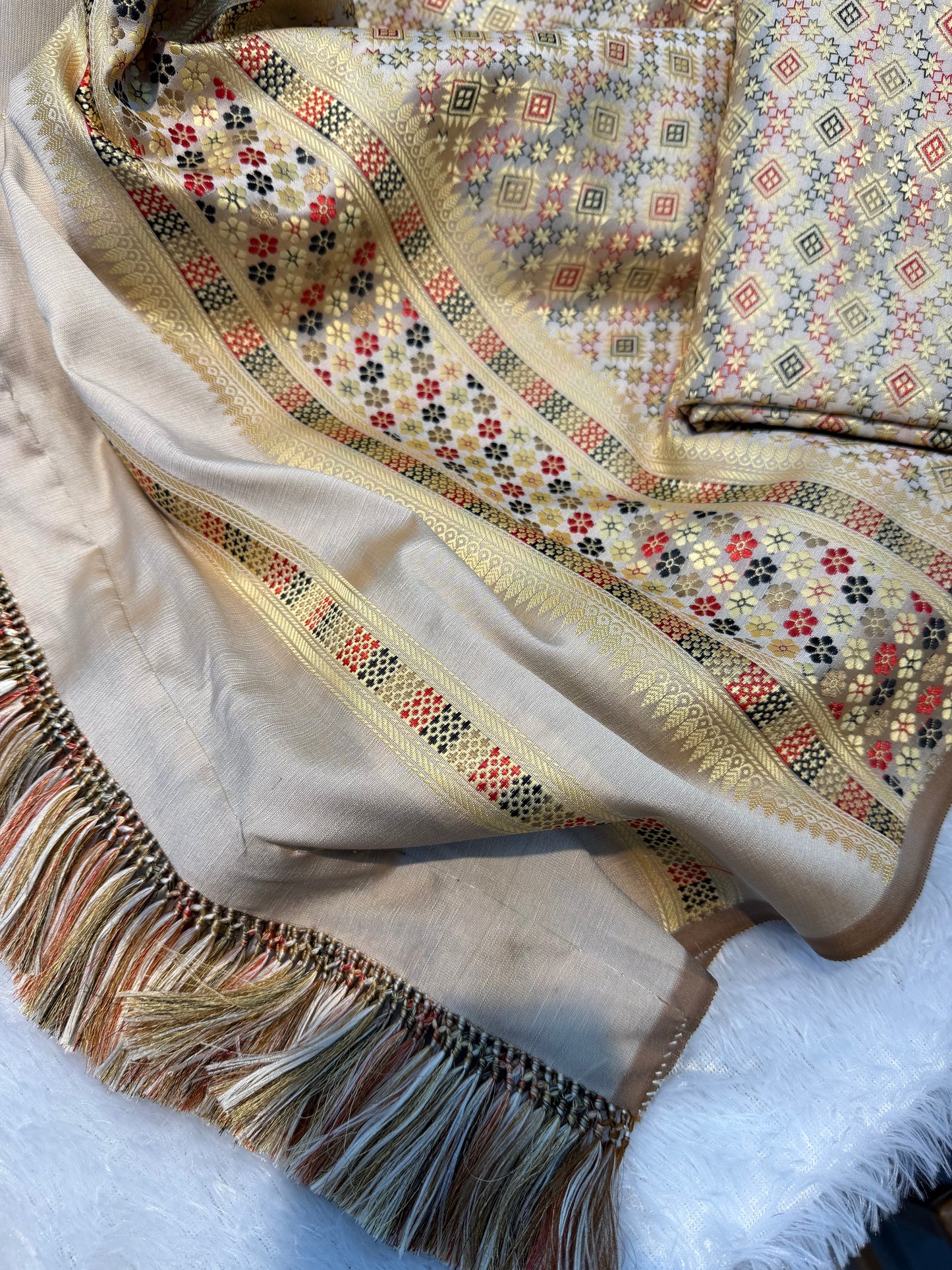 ✨ Premium Multi Full Khor: The Ultimate Detailed Artisan Weave ✨