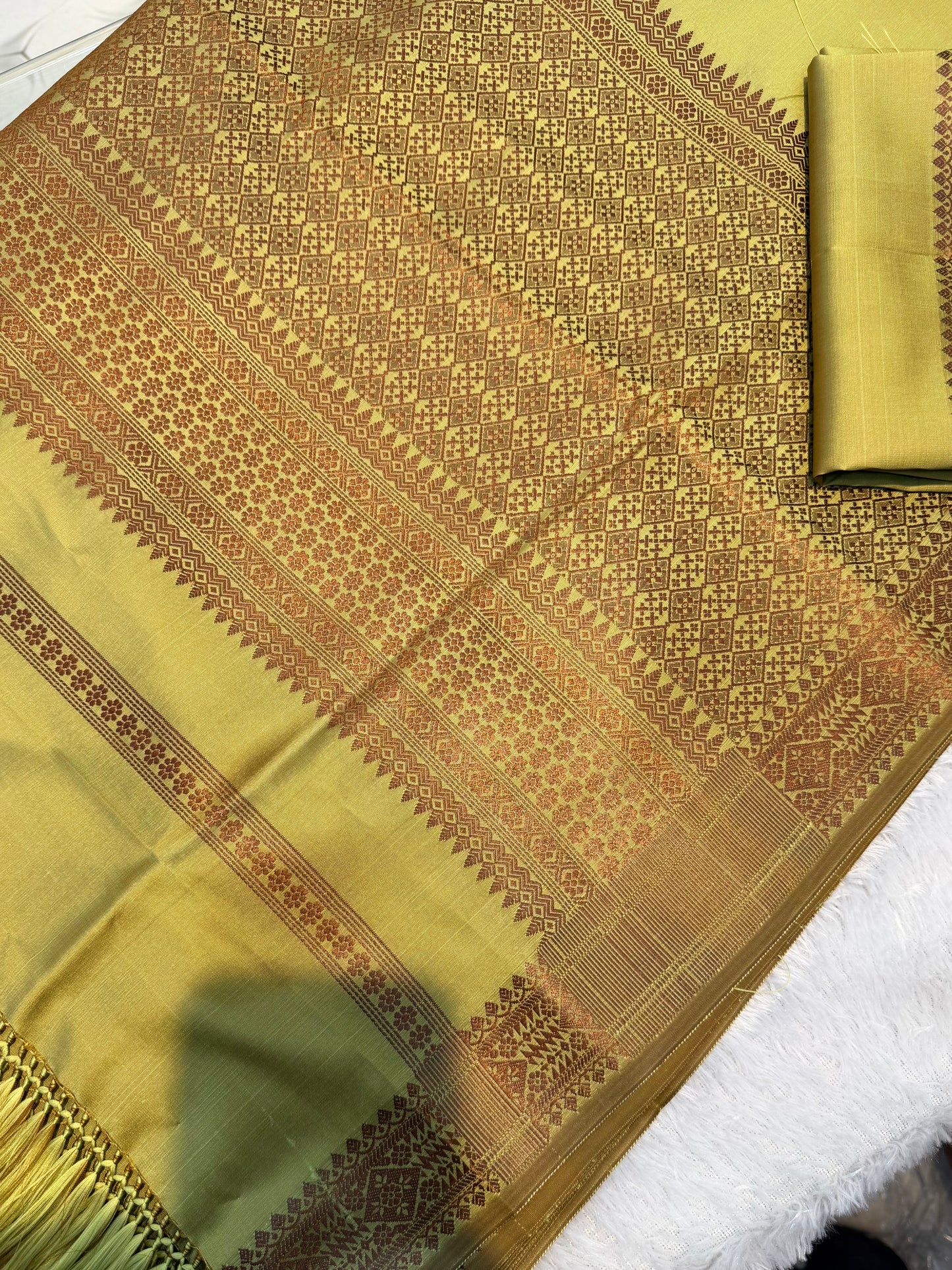 🍋 Vibrant Lime & Bronze Semi-Khor Woven Collection 🍋