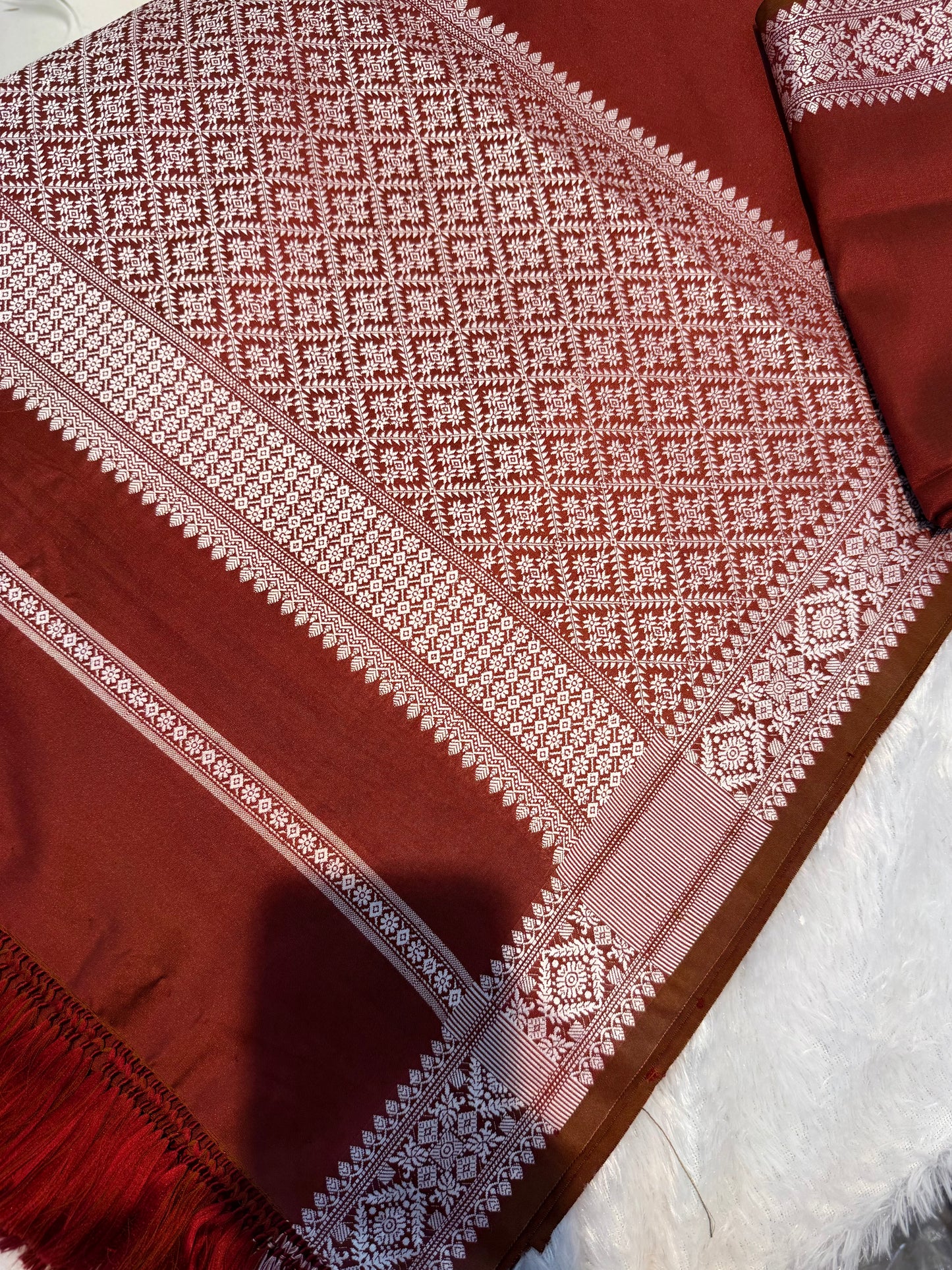 🧡 New Arrival: Rust & White Semi-Khor Lah Dep Thain 🧡